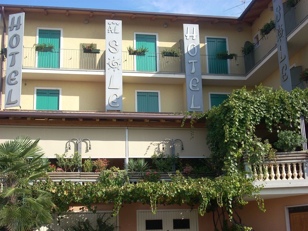 Hotel Al Sole - Enjoy Holiday Кавайон Веронезе Екстериор снимка