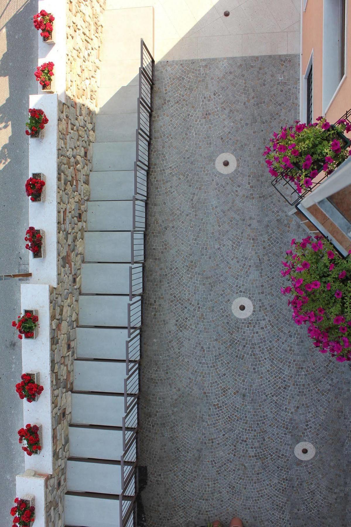 Hotel Al Sole - Enjoy Holiday Кавайон Веронезе Екстериор снимка